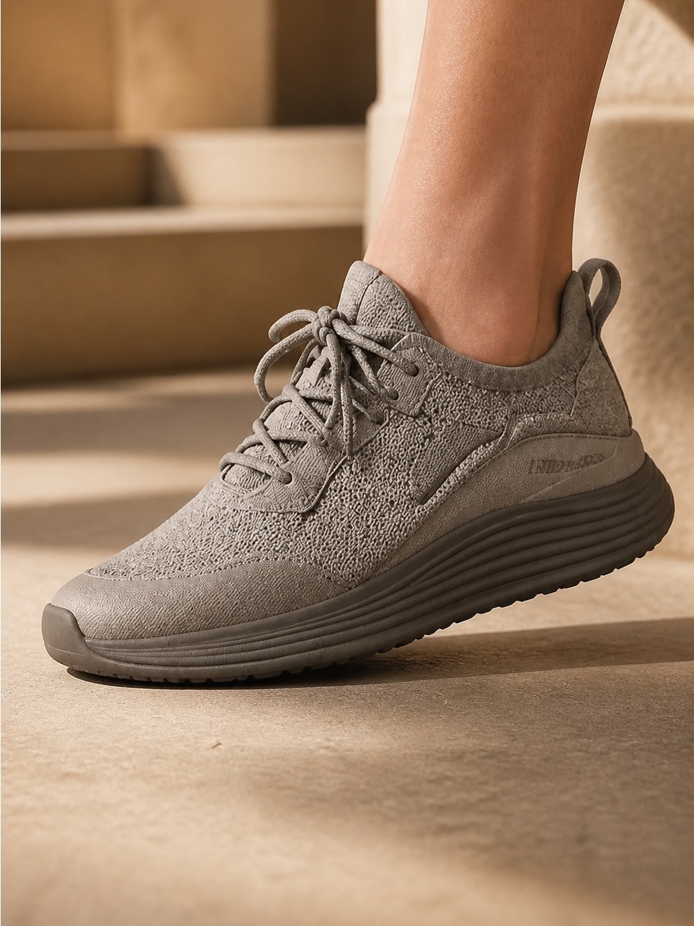 NWT Lane Eight Unisex HIIT Trainer Shoe - Size Tan Women 9